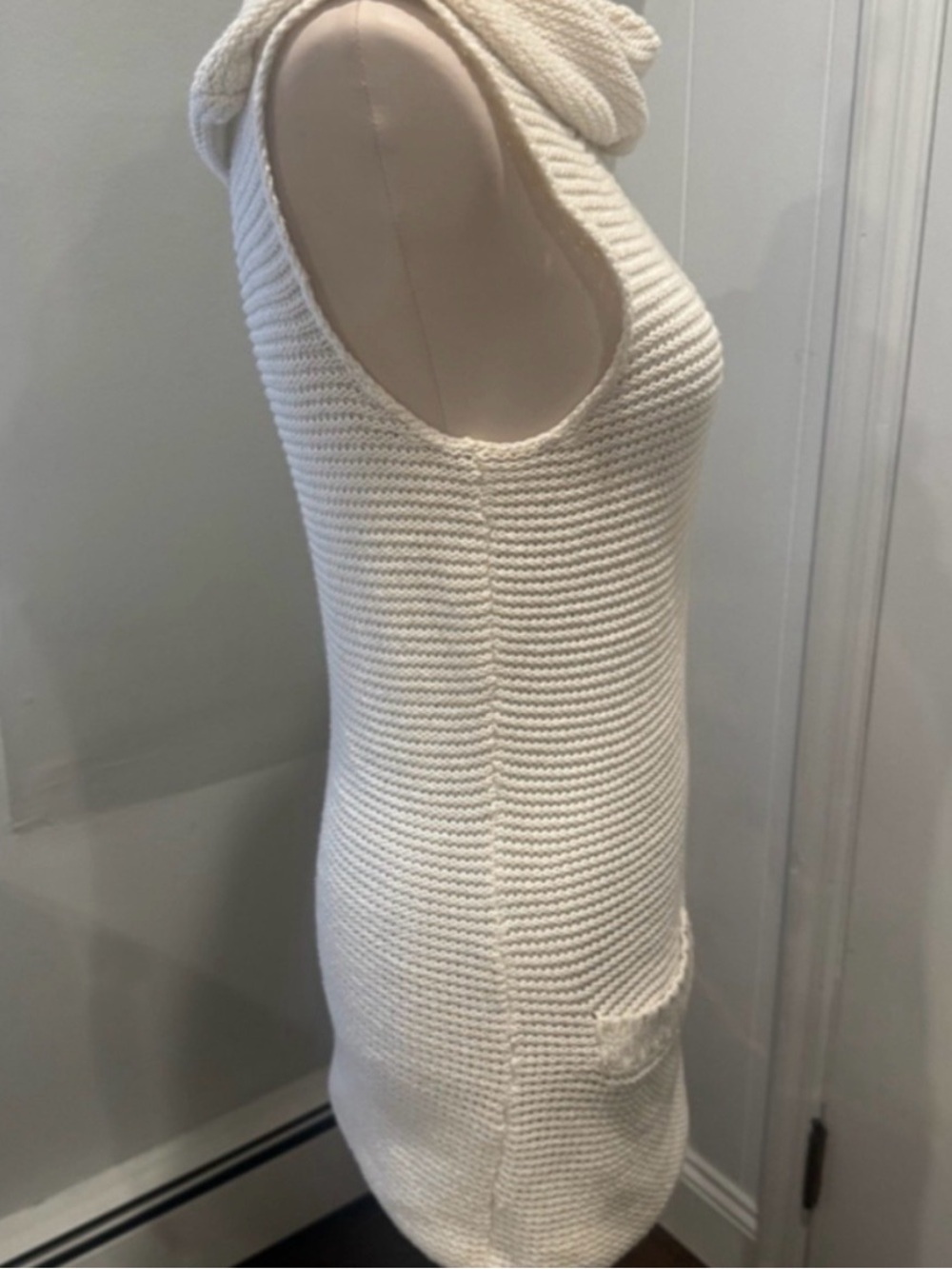 Michael Kors Elegant Cream knit Sleeveless tunic Sweater. Size XS - Picture 5 of 10